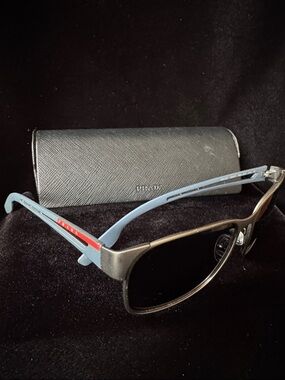 PRADA Sunglasses SPS 52T w/Case